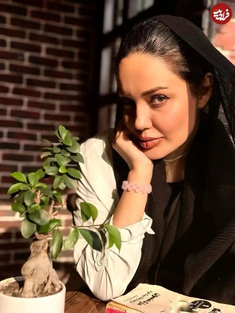 عکس| سفر در زمان؛ چهره «مریم قجر» در 33 سالگی