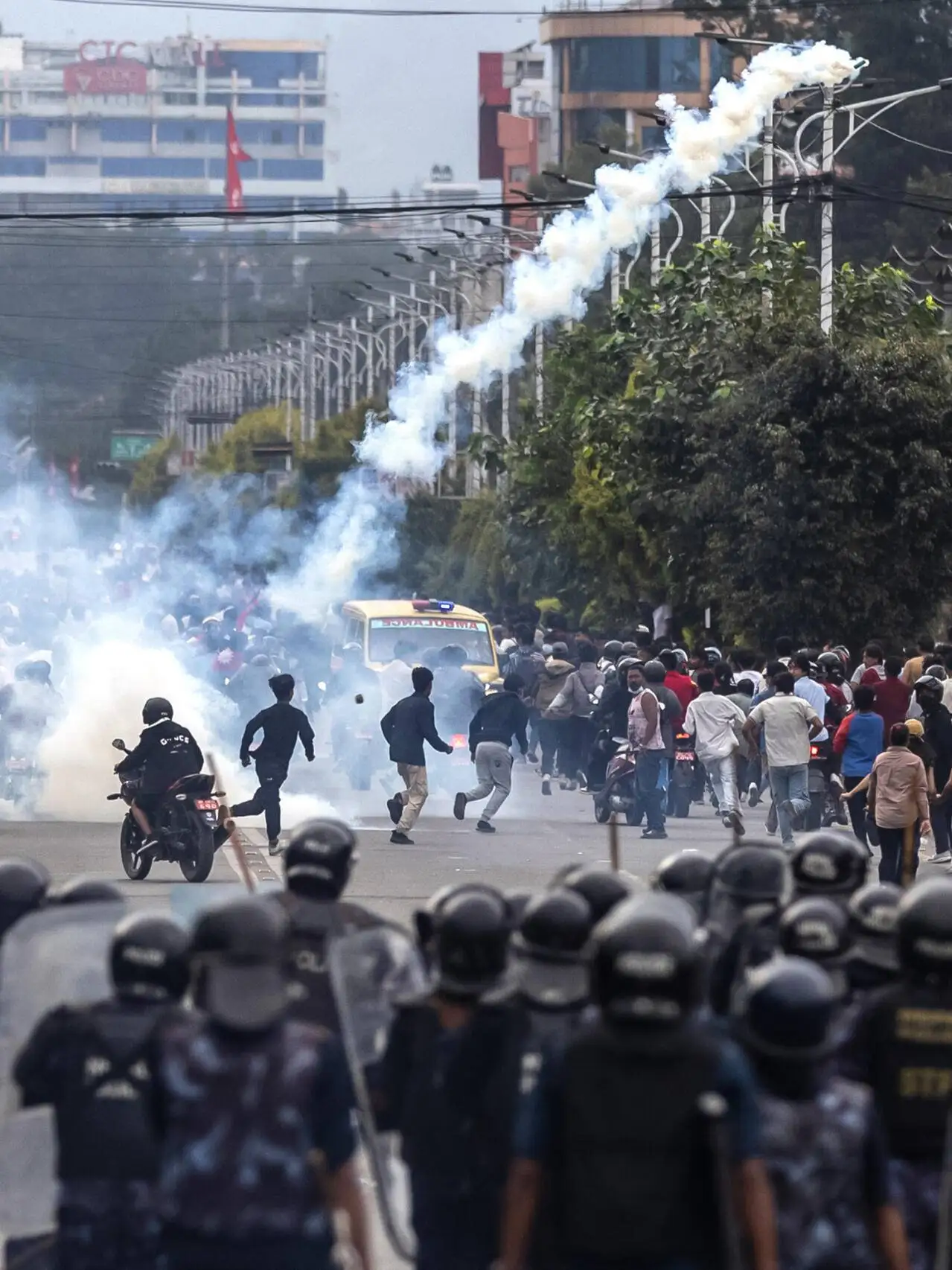 تحولات نپال؛ دهه هشتادی ها یک حکومت را سرنگون کردند!