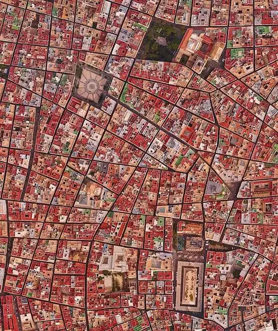 عکس؛ شهری که شبیه به یک تابلوی نقاشی است