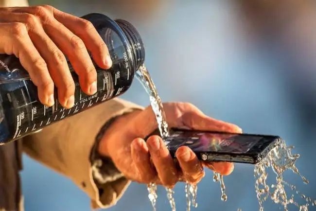 قصه xperia z1؛ این گوشی از بهشت آمده بود!