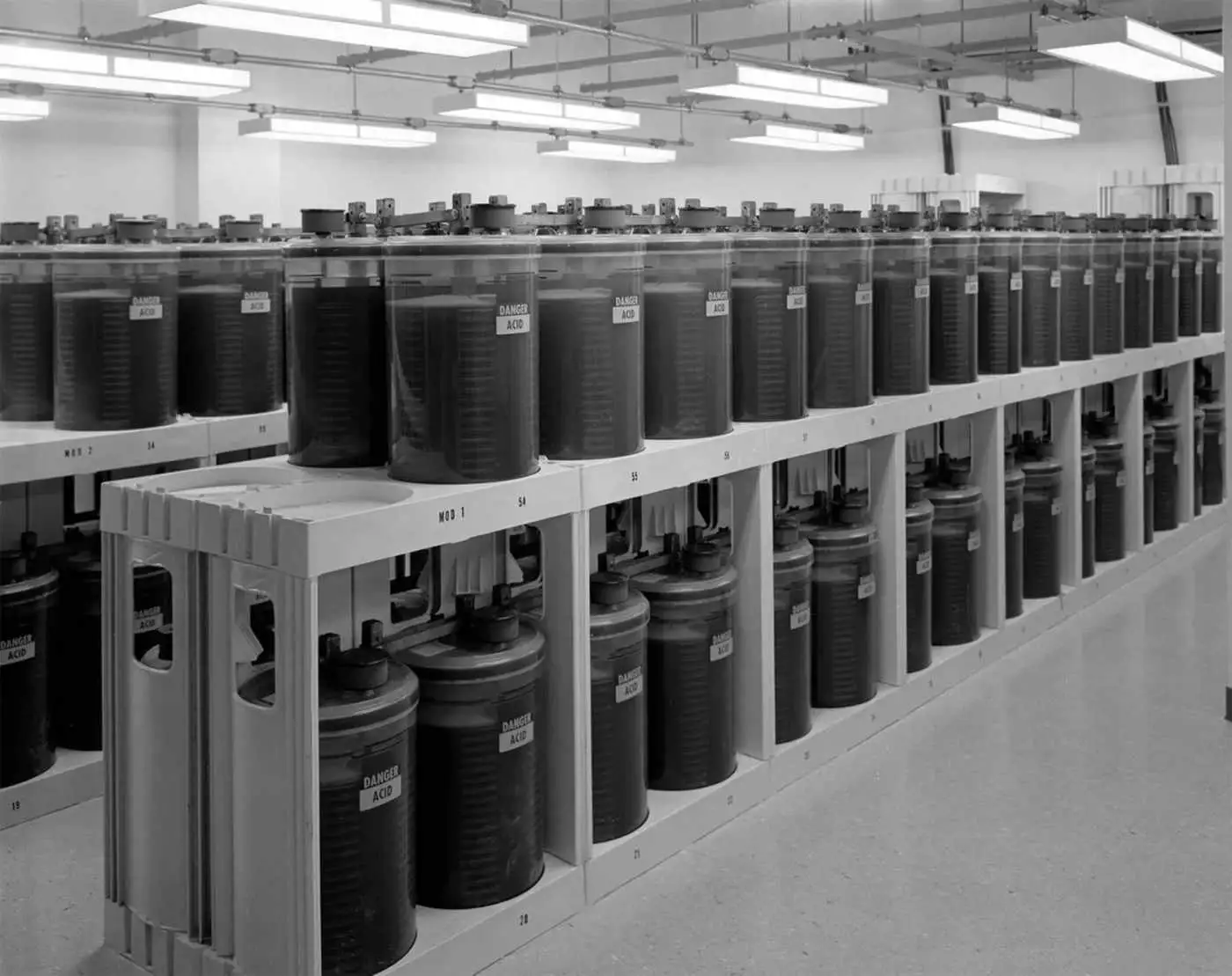 تصاویر| چرا این آسمان خراش مرموز در نیویورک حتی یک پنجره هم ندارد؟ 