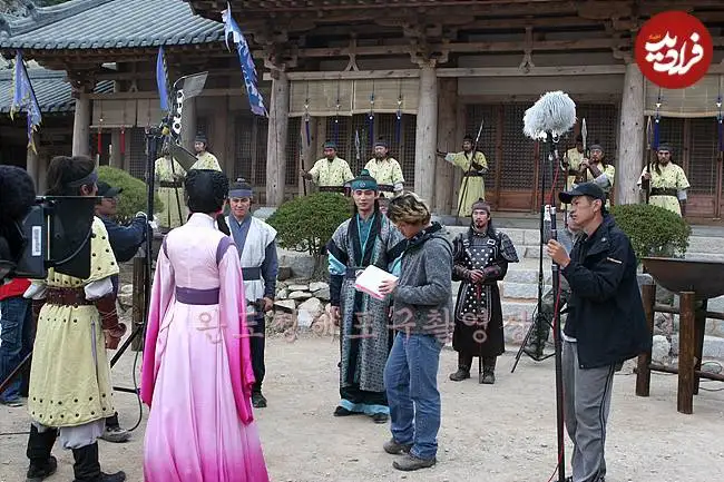 عکس| سفر در زمان؛ پشت صحنه ضبط سکانس «نجات بانو سویا» در سریال جومونگ؛ 20 سال قبل