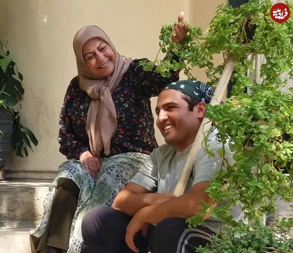 عکس| سفر در زمان؛ «مسعود و بی بی گوهر» در پشت صحنه سریال «بچه مهندس 3»