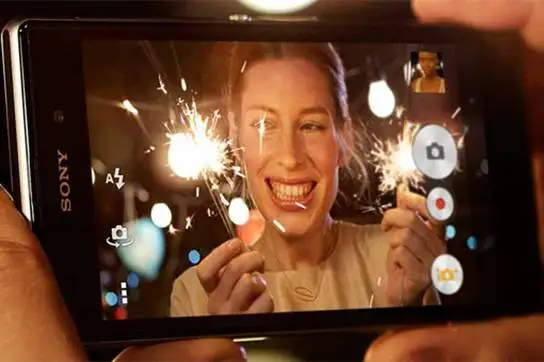 قصه xperia z1؛ این گوشی از بهشت آمده بود!