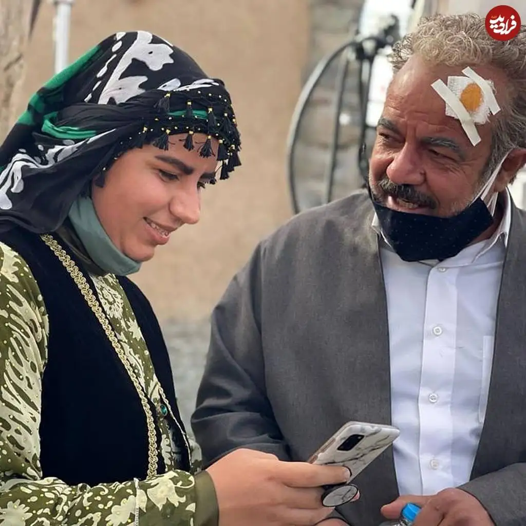 عکس| سفر در زمان؛ «روناک و نورالدین» در پشت صحنه سریال نون خ؛ سال 1400