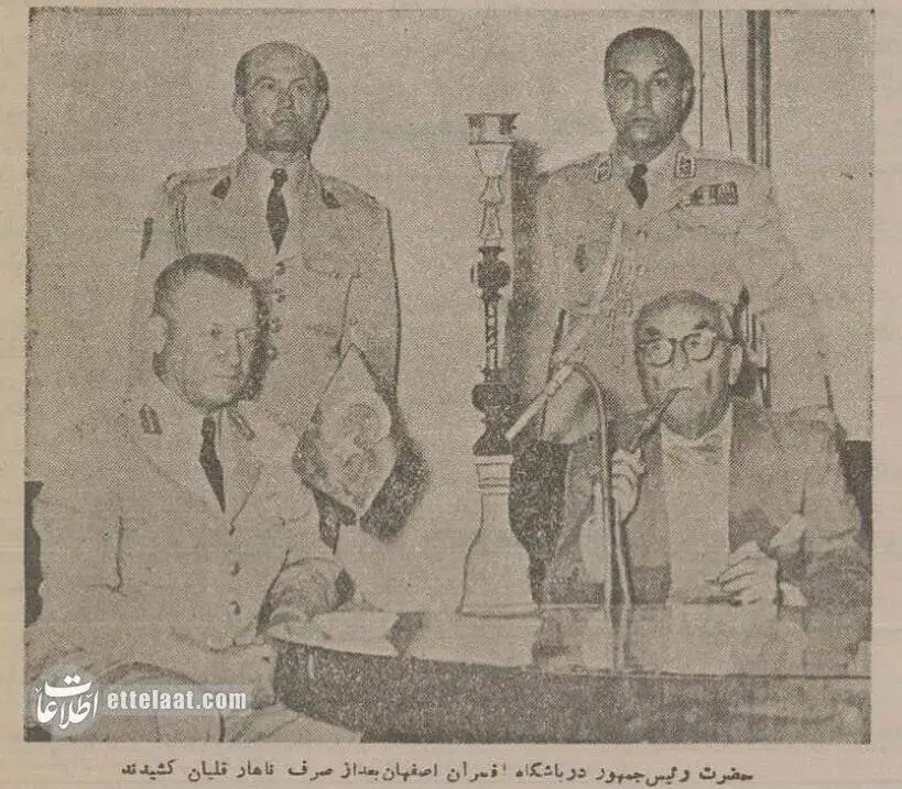 عکس؛ سفر در زمان؛ قلیان کشیدن رئیس جمهور ترکیه در اصفهان خبرساز شد! 