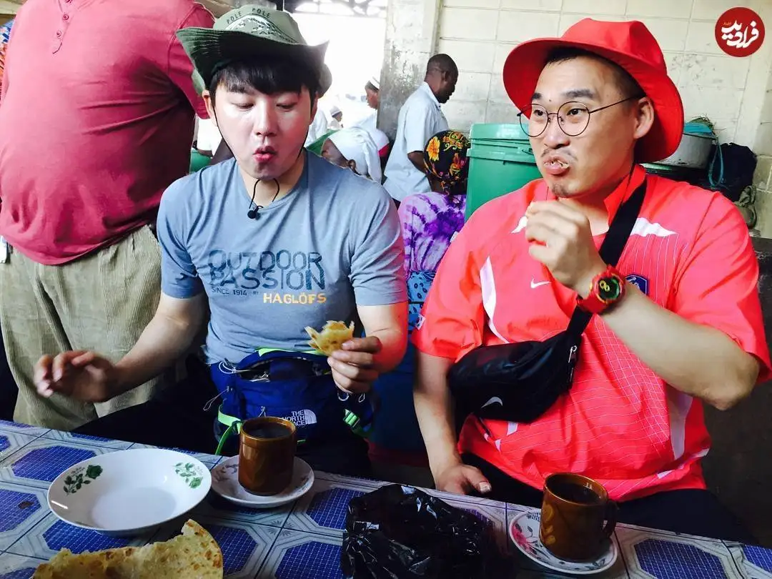 عکس| سفر در زمان؛ «شاهزاده تسو» سریال جومونگ در حال غذا خوردن در آفریقا؛ سال 95