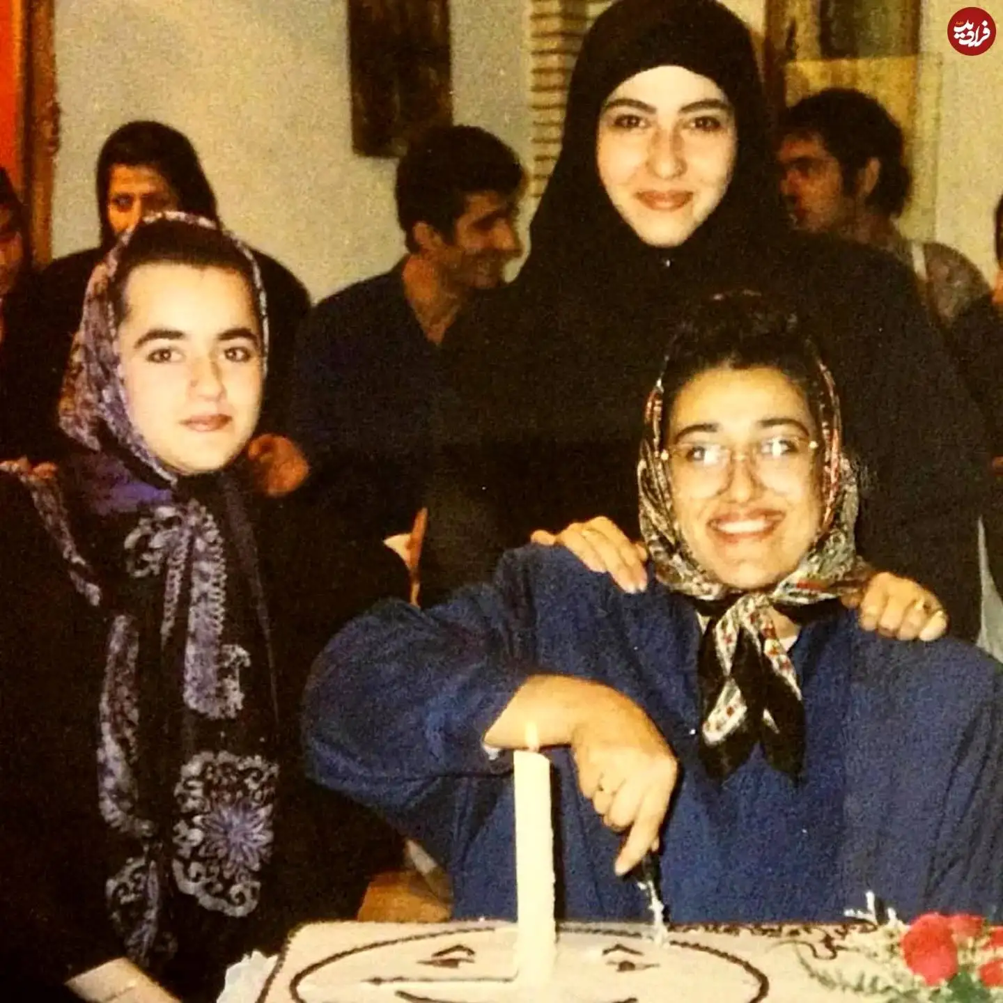 عکس| سفر در زمان؛ «نعیمه نظام دوست، فاطمه هاشمی و معصومه کریمی» در جوانی؛ دهه 70