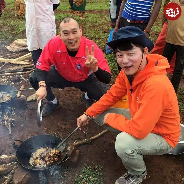 عکس| سفر در زمان؛ «تسو» سریال جومونگ در حال آشپزی در آفریقا؛ سال 1395