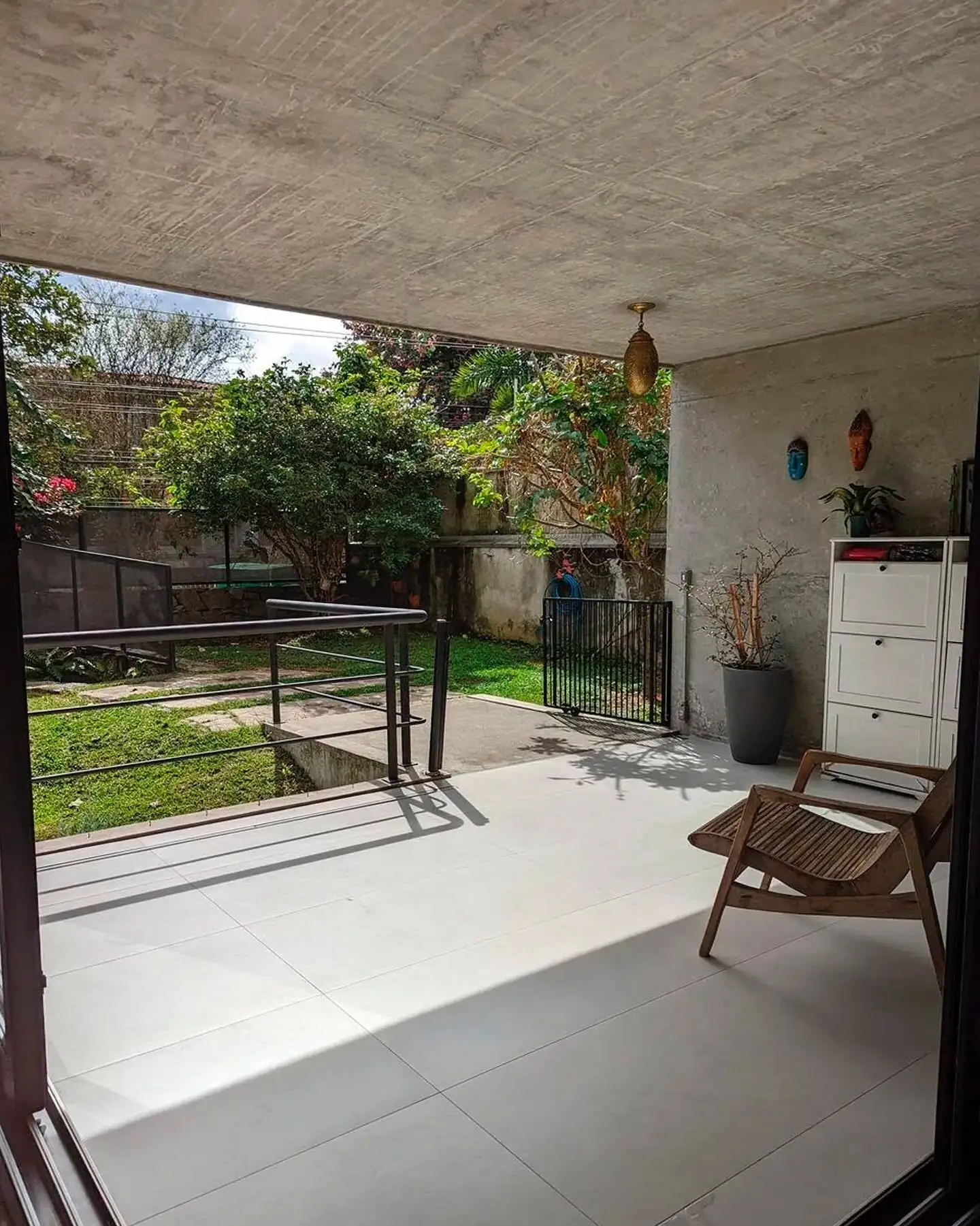 تصاویر؛ برای طرفداران معماری بروتالیسم؛ خانه قوطی کبریتی سانویچ را ببینید 