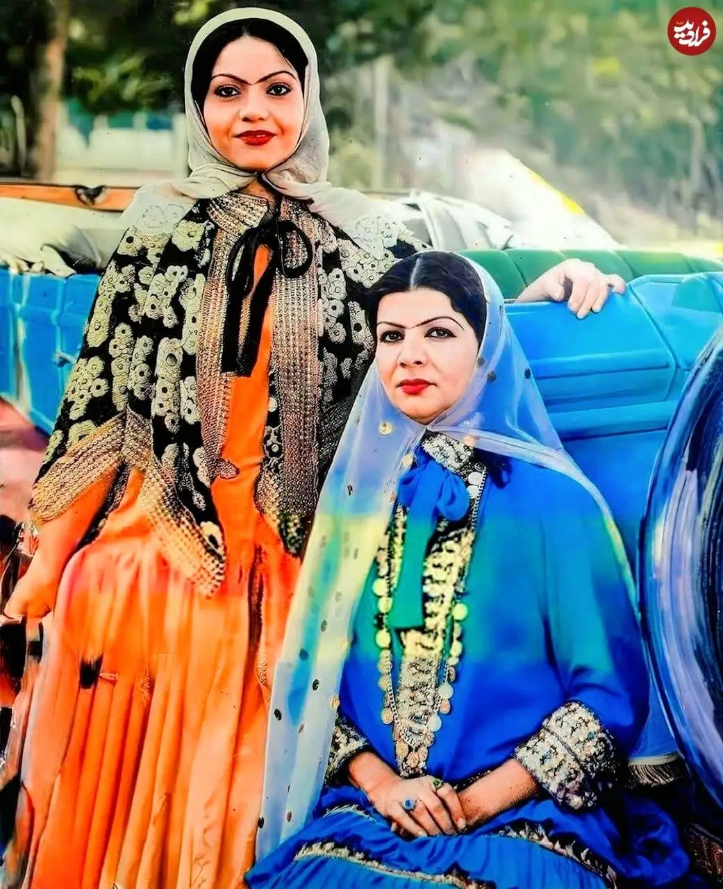 عکس| سفر در زمان؛ «مهین شهابی» در کنار «ثریا حکمت» در سال 1355