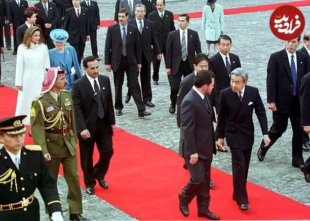عکس| سفر در زمان؛ «رانیا ملکه اردن و همسرش» در کاخ آکاساکا در توکیو؛ سال 1378