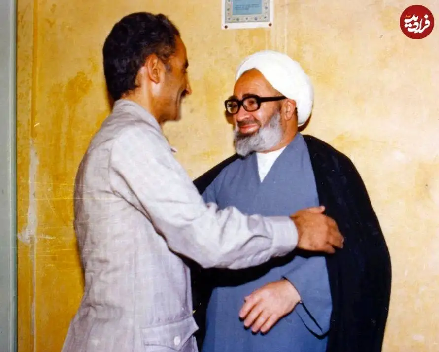 عکس| سفر در زمان؛ دیدار «شهید رجایی» با «حسینعلی منتظری»؛ سال 1359