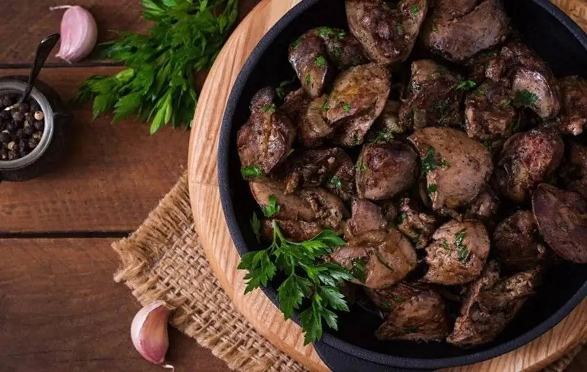 آیا جگر را قبل از پخت باید شست؟ خطر انتقال ویروسی خطرناک از احشای دام؛ جگر کبابی بهتر است یا آب پز؟