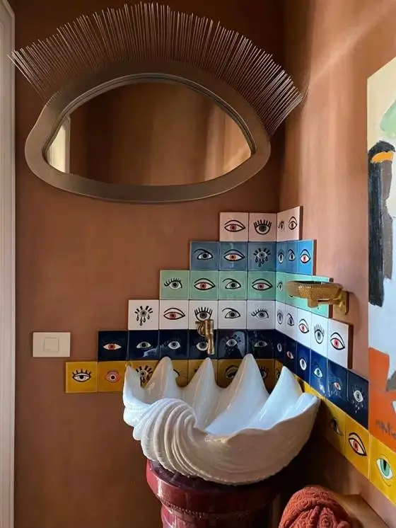 بازگشت دوبارۀ «سوررئالیسم»؛ از موج دیوار تا دست های لوستر