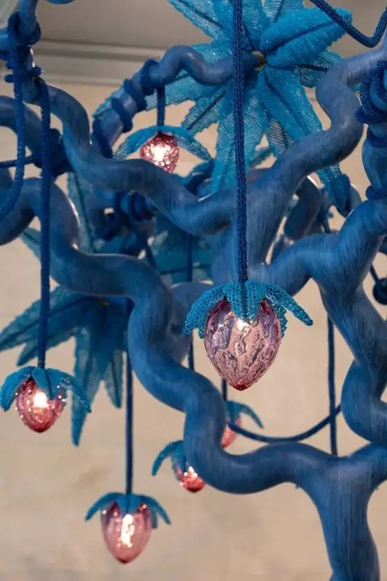 بازگشت دوبارۀ «سوررئالیسم»؛ از موج دیوار تا دست های لوستر