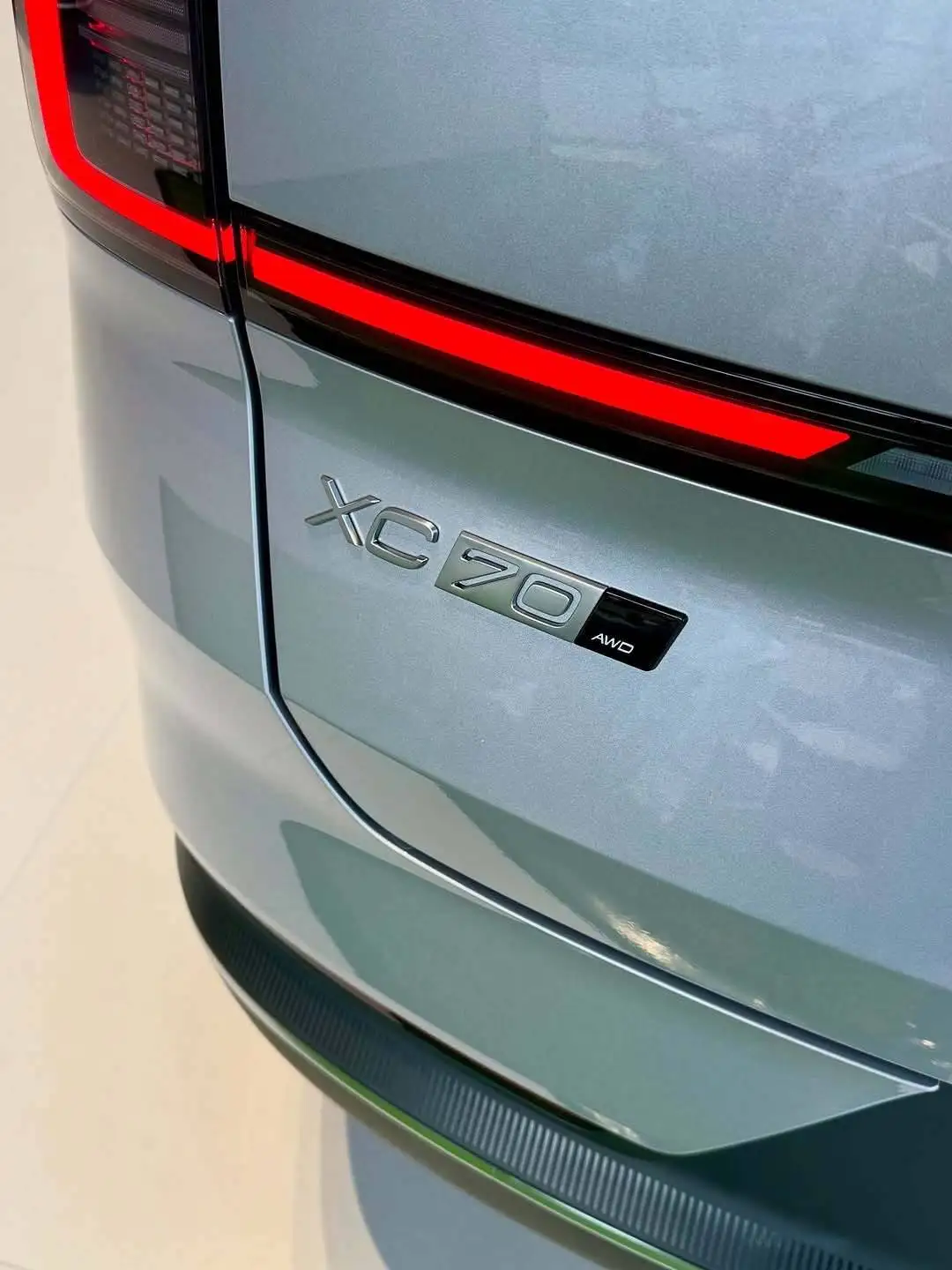 تصاویر؛ ولوو xc70 جدید؛ شاسی بلند هیبریدی با پیمایش 1200 کیلومتر، محصول همکاری ولوو و جیلی