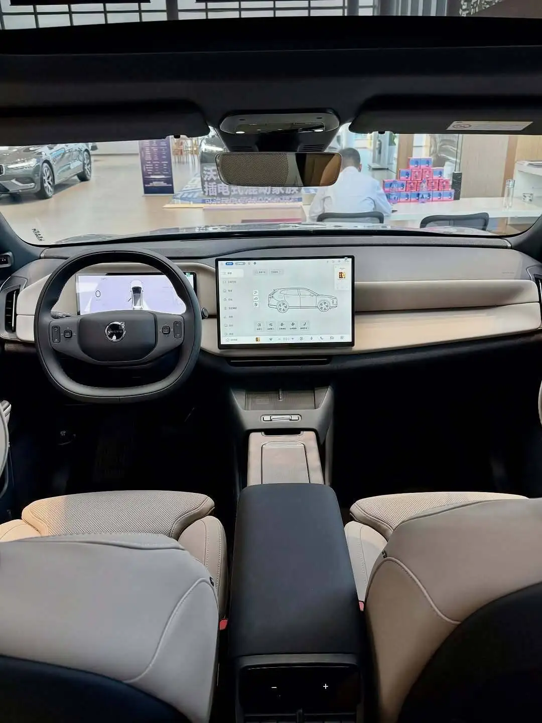 تصاویر؛ ولوو xc70 جدید؛ شاسی بلند هیبریدی با پیمایش 1200 کیلومتر، محصول همکاری ولوو و جیلی