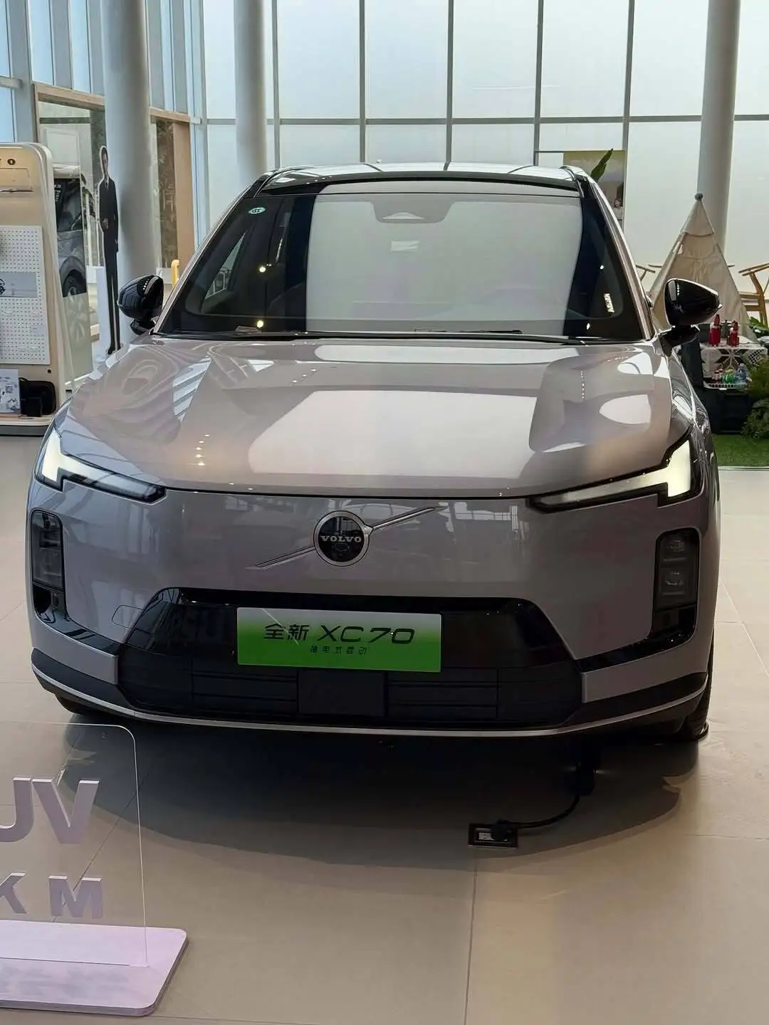 تصاویر؛ ولوو xc70 جدید؛ شاسی بلند هیبریدی با پیمایش 1200 کیلومتر، محصول همکاری ولوو و جیلی