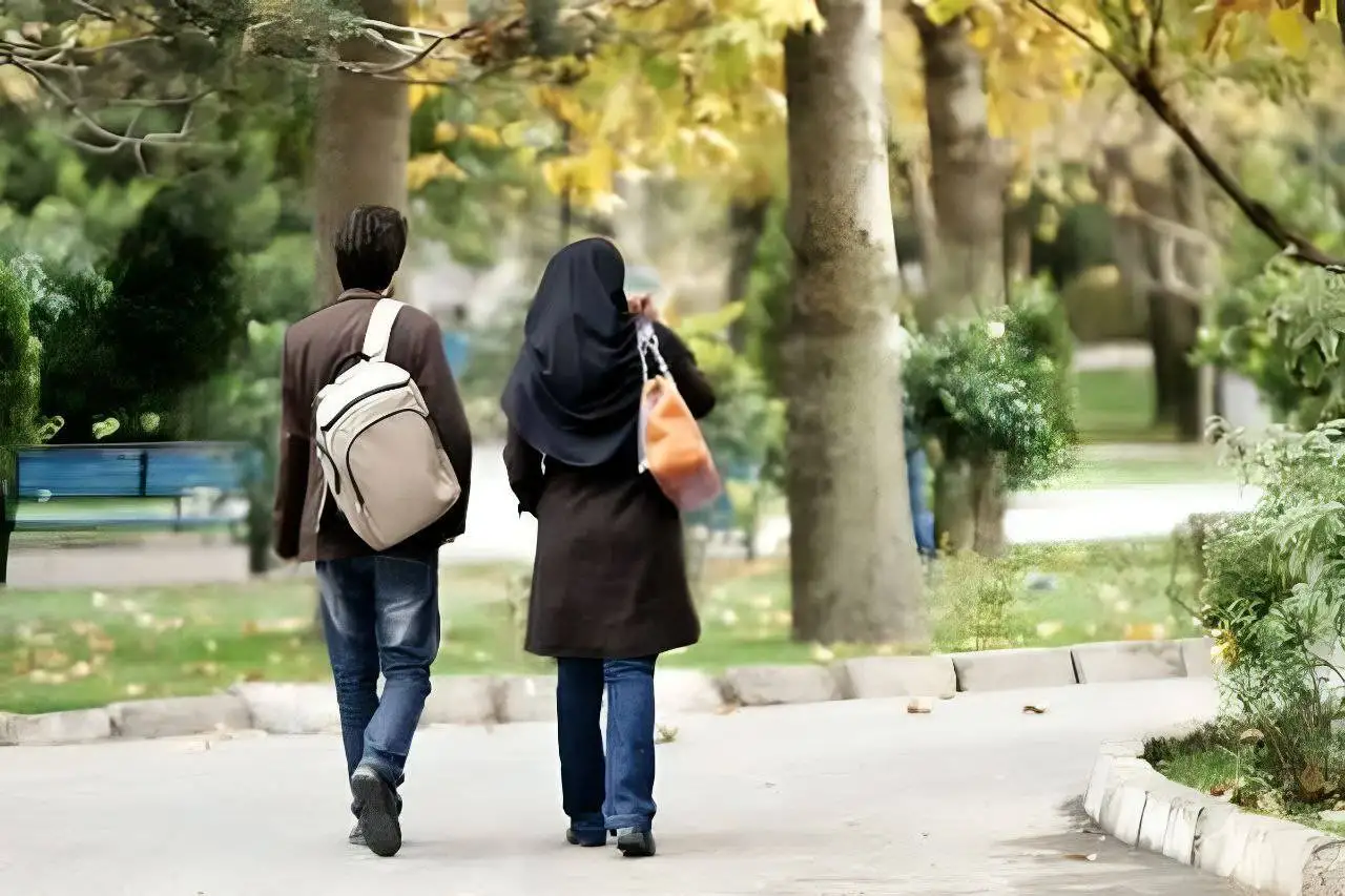 ماجرای آرش و مرجان را برای آیندگان، حتما سانسور کنید
