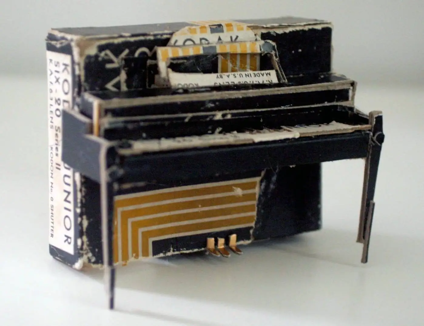 تصاویر؛ شاهکارهای خلاقانه ای که هنرمند ایتالیایی با «آشغال» می سازد