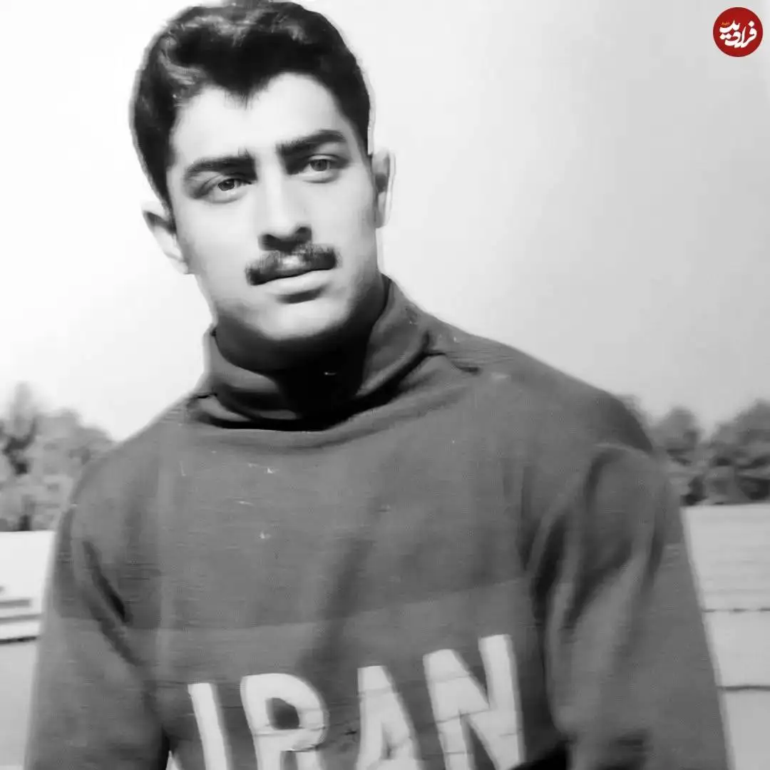 عکس| سفر در زمان؛ «محمدعلی فردین» در لباس تیم ملی کشتی؛ دهه 30
