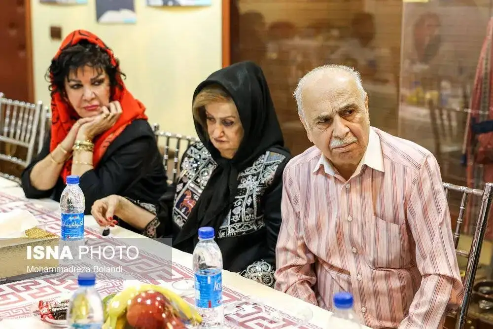 تصاویر؛ تقدیر از علی نصیریان در شصت سالگی تماشاخانه سنگلج