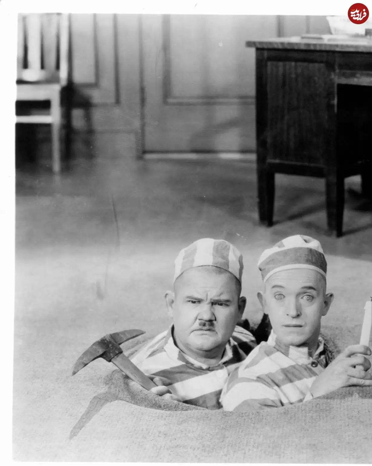 عکس؛ سفر در زمان؛ لورل و هاردی در صحنه ای از فیلم «صد سال دوم»؛ سال 1305