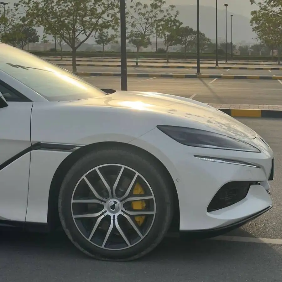 تصاویر؛ دنزا z9 gt؛ پرچمدار لوکس byd با امکانات مرسدس بنز در عمان چقدر قیمت دارد؟