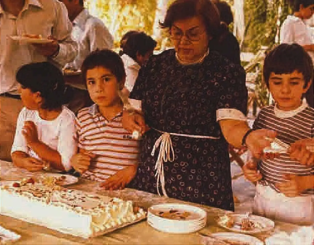 رزا خانمِ در قلب تهران، ملکه آشپزخانه ما ایرانی ها شد
