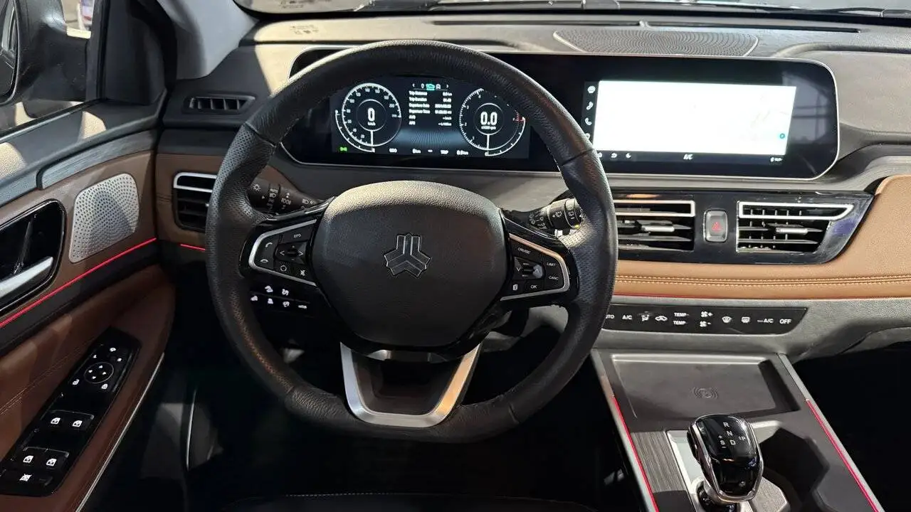 تصاویر؛ شاهین آمریکایی در کنار شاهین ایرانی