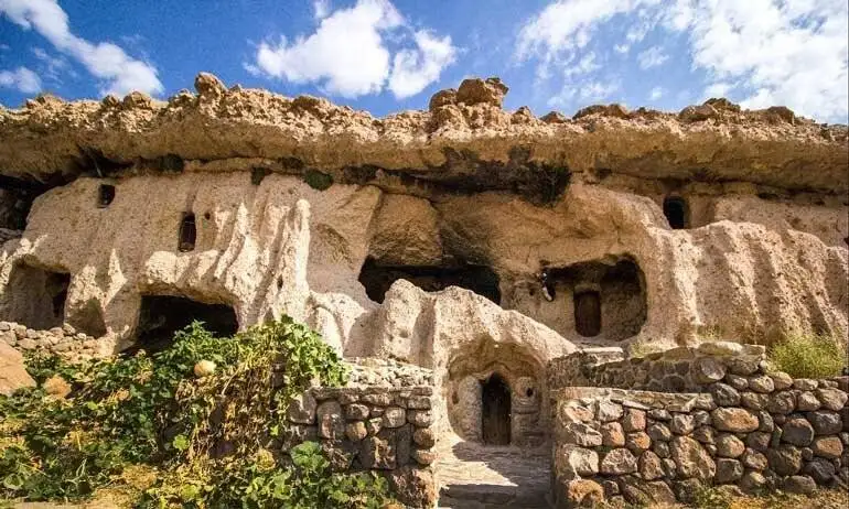 تصاویر؛ سفر به قلب صخره ها؛ از کندوان تا پالنگان؛ کشف روستاهای سنگی ایران