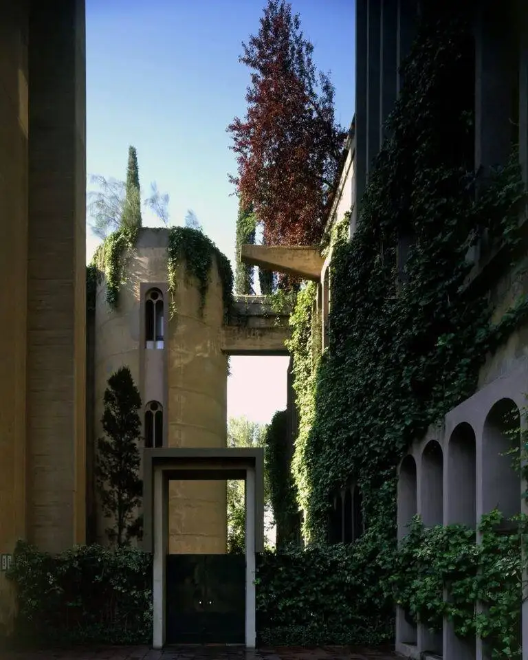 تصاویر؛ تبدیل این کارخانه سیمان به یک بهشت سبز 45 سال زمان برده است