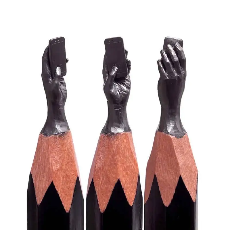 تصاویر؛ خلاقیت استثنایی هنرمندی که روی «نوک مداد» مجسمه می سازد