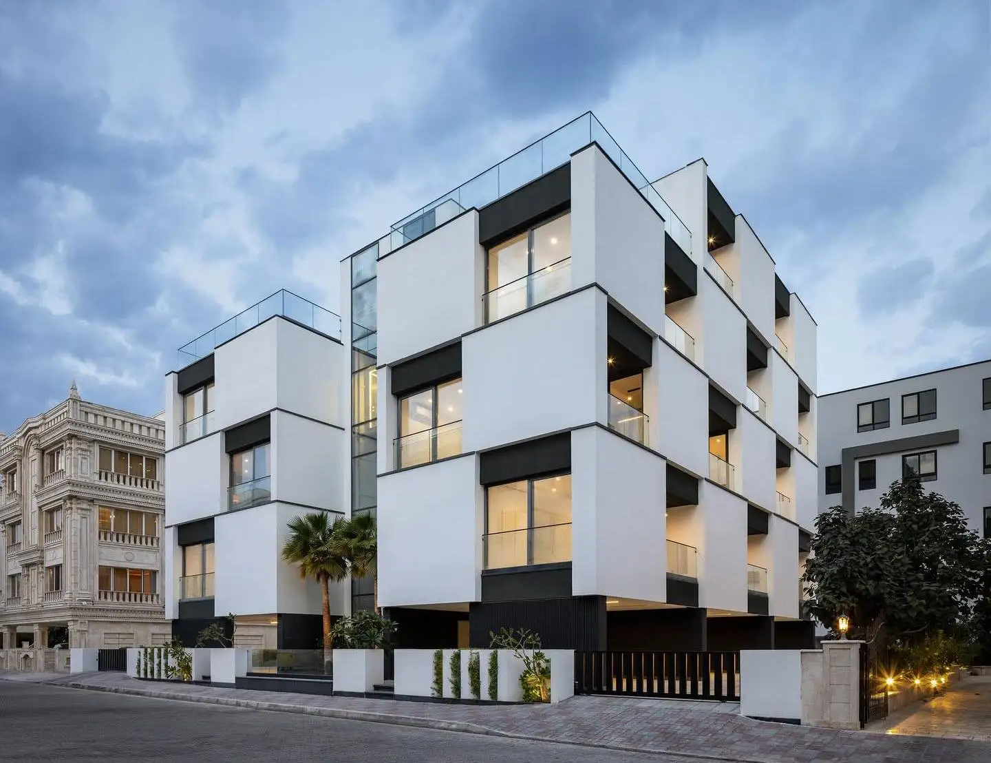 تصاویر؛ ساختمانی با نمای پیکسلی در ایران و فینالیست جایزه معمار