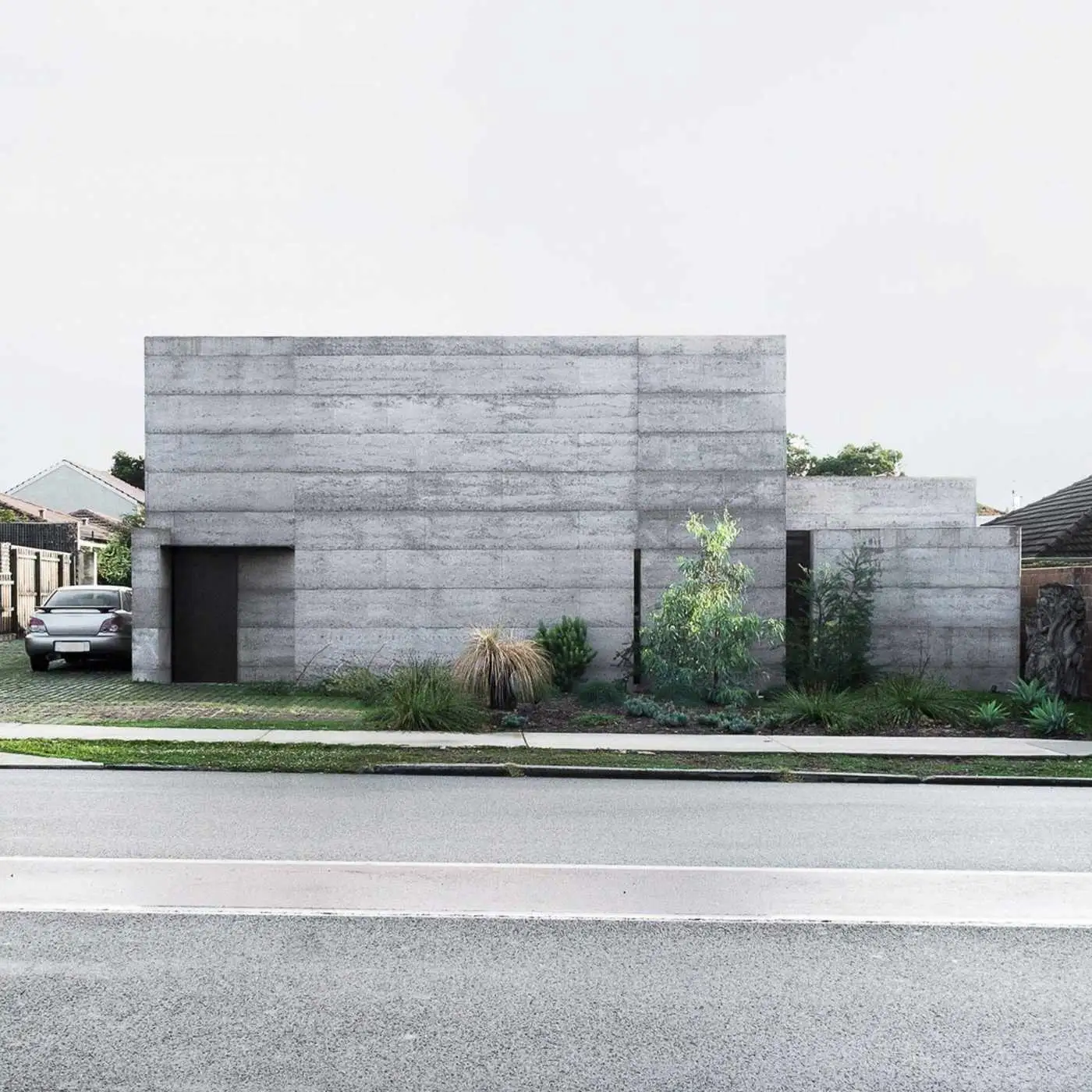 تصاویر؛ معماری متفاوت 8 خانۀ مدرن «بدون پنجره»