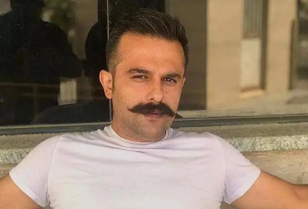 تصاویر| زندگی خصوصی، عکس های شخصی و بیوگرافی سیدحسین موسوی