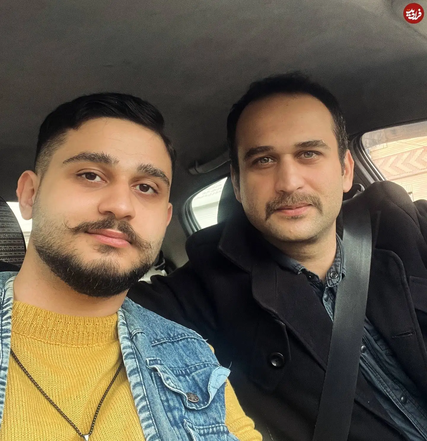 عکس| سفر در زمان؛ «سینا» سریال آوای باران در کنار برادرش؛ سال 1402