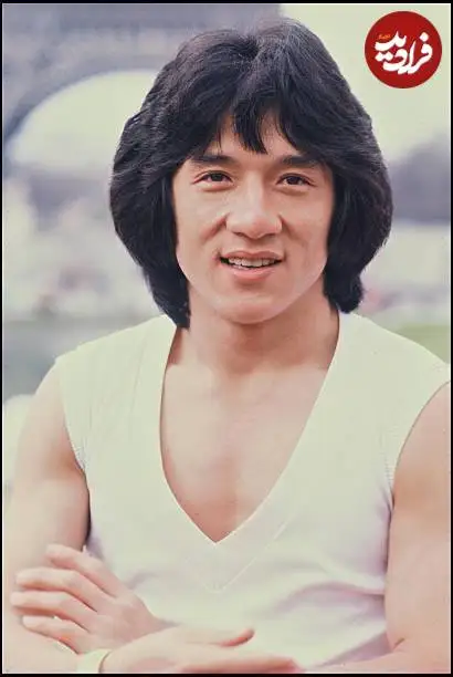 عکس؛ سفر در زمان؛ چهره و تیپ متفاوت «جکی چان» در 27 سالگی در پاریس؛ سال 1359