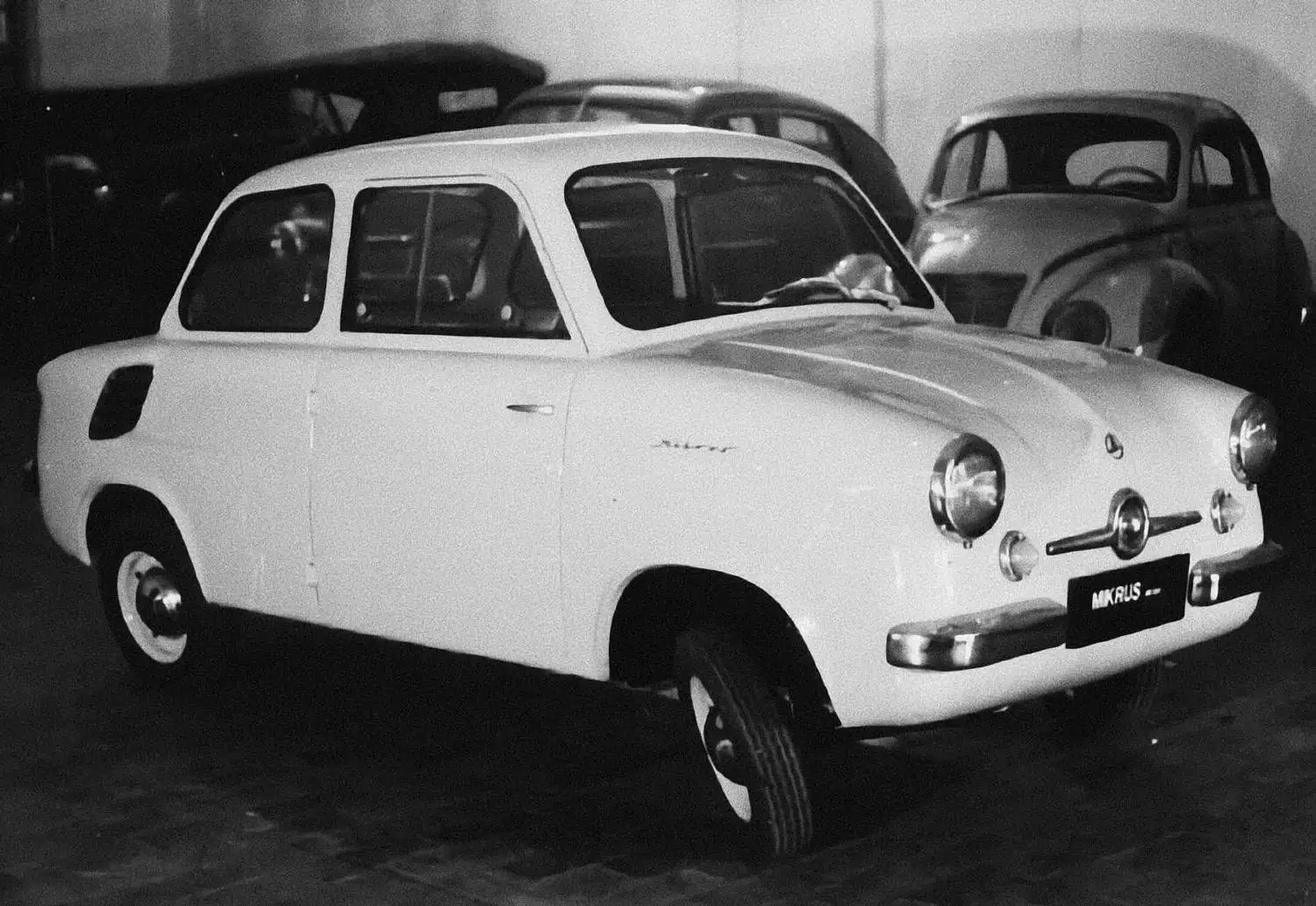 تصاویر| میکروس mr-300؛ تلاش لهستان برای تولید خودروی خانوادگی ارزان 