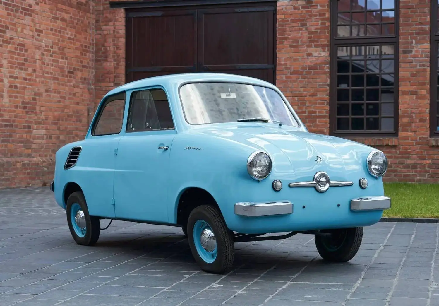 تصاویر| میکروس mr-300؛ تلاش لهستان برای تولید خودروی خانوادگی ارزان 