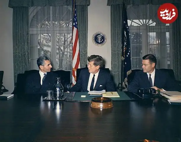 عکس| سفر در زمان؛ «محمدرضا پهلوی» در کنار جان اف کندی در واشنگتن دی سی؛ سال 1340