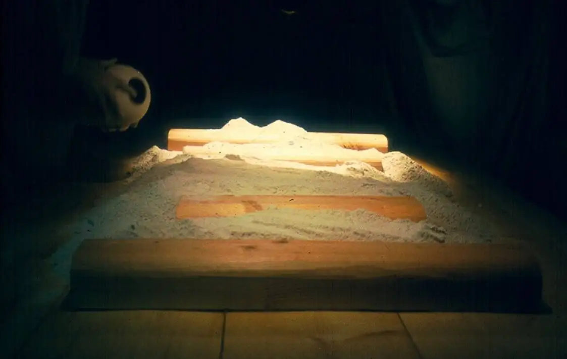 مردی که 30 سال پیش به روش مصر باستان «مومیایی» شد