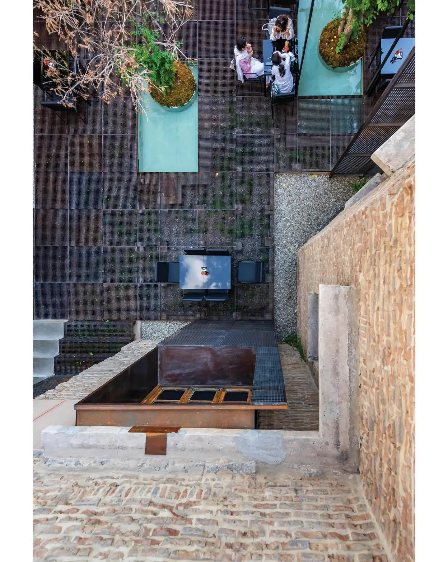 تصاویر؛ عمارت منشا تهران؛ معماری هوشمندانه و یک بازسازی حرفه ای
