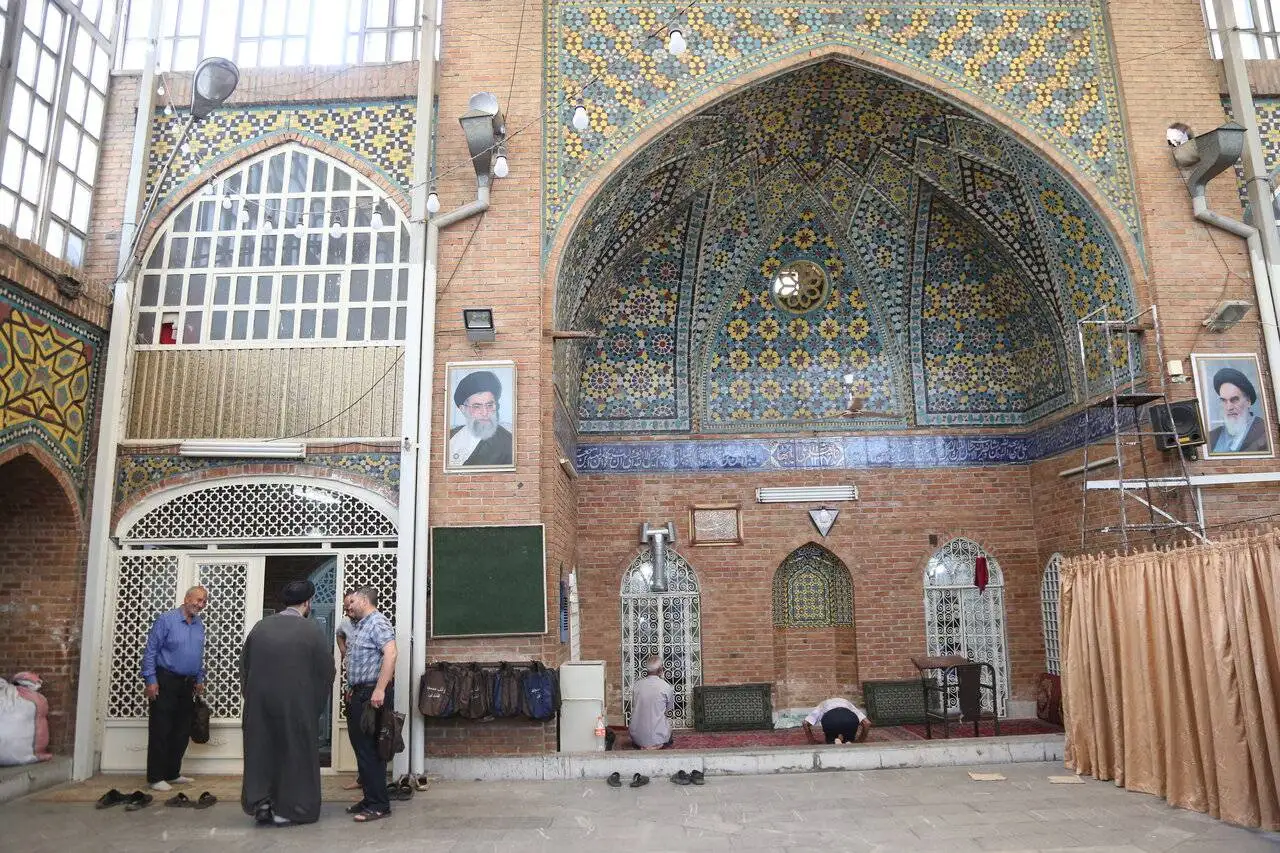 عکس؛ سفر در زمان؛ چرا بانی این مسجد فلک شد؟ تاجری که جرقه انقلاب مشروطه را زد