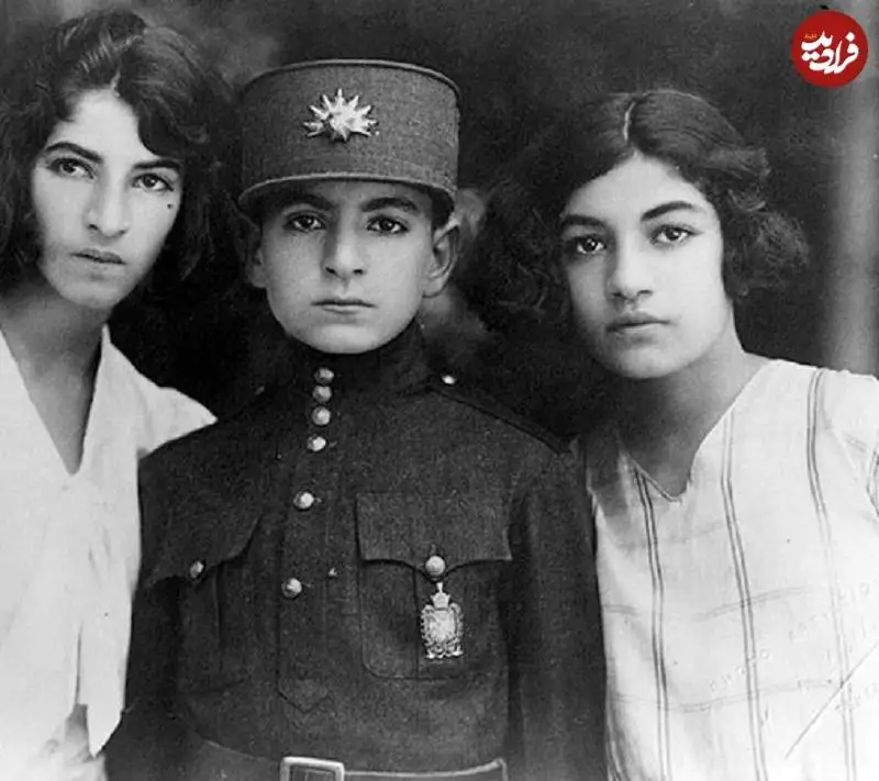 عکس| سفر در زمان؛ «اشرف پهلوی» در کنار «محمدرضا و شمس پهلوی»؛ دهه 1300