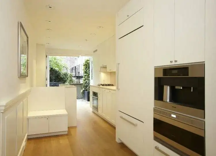 تصاویر؛ باریک ترین خانه نیویورک؛ ملکی به ارزش 428 میلیارد تومان