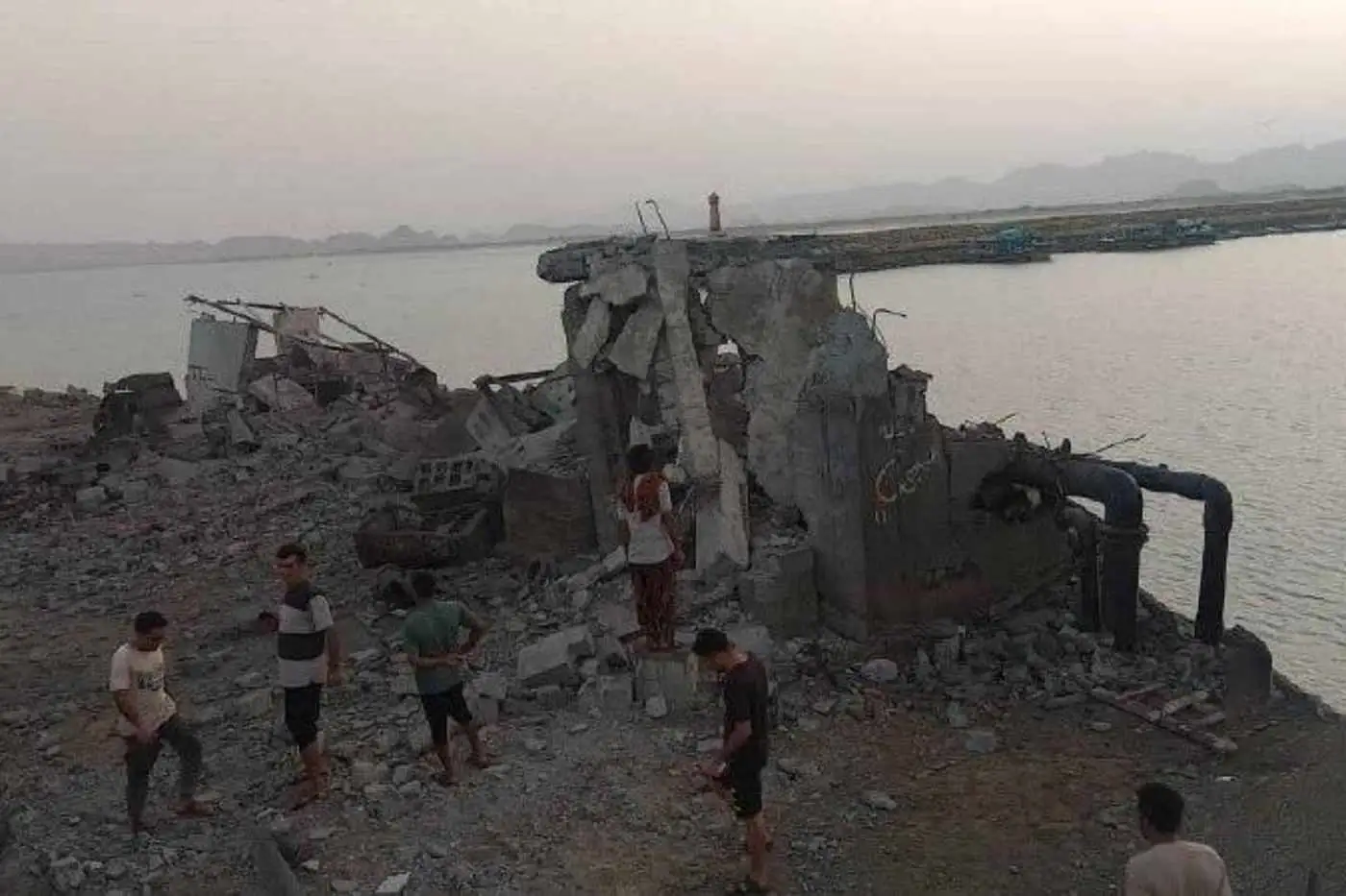 از جاسک تا اهواز؛ از بی آبی تا داغ شهید؛ جنگ جنگ تا پیروزی