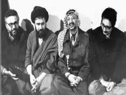عکس منتشرنشده از یاسر عرفات در کنار بنی صدر و سیداحمد خمینی