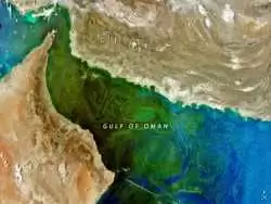 (عکس) چشم انداز رنگ رنگ ناسا از تنگه هرمز و دریای عمان 